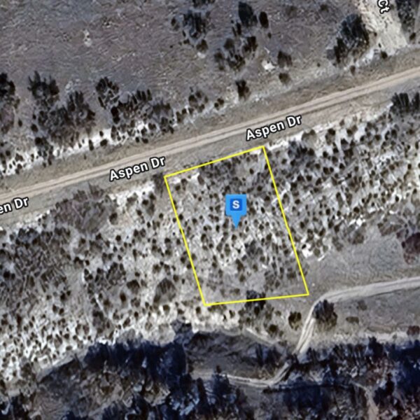 Large Lot Near Creek - Image 8
